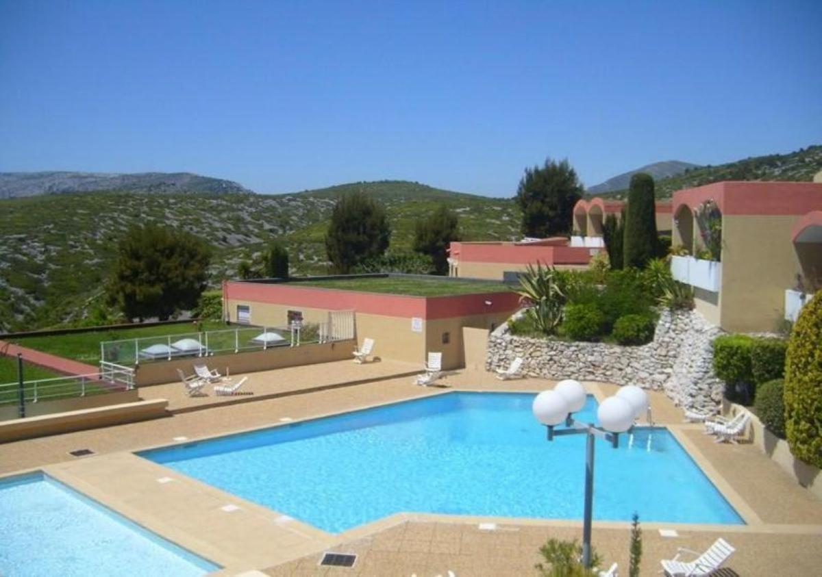 Confortable, Petite Vue Et Piscine Apartment Cassis